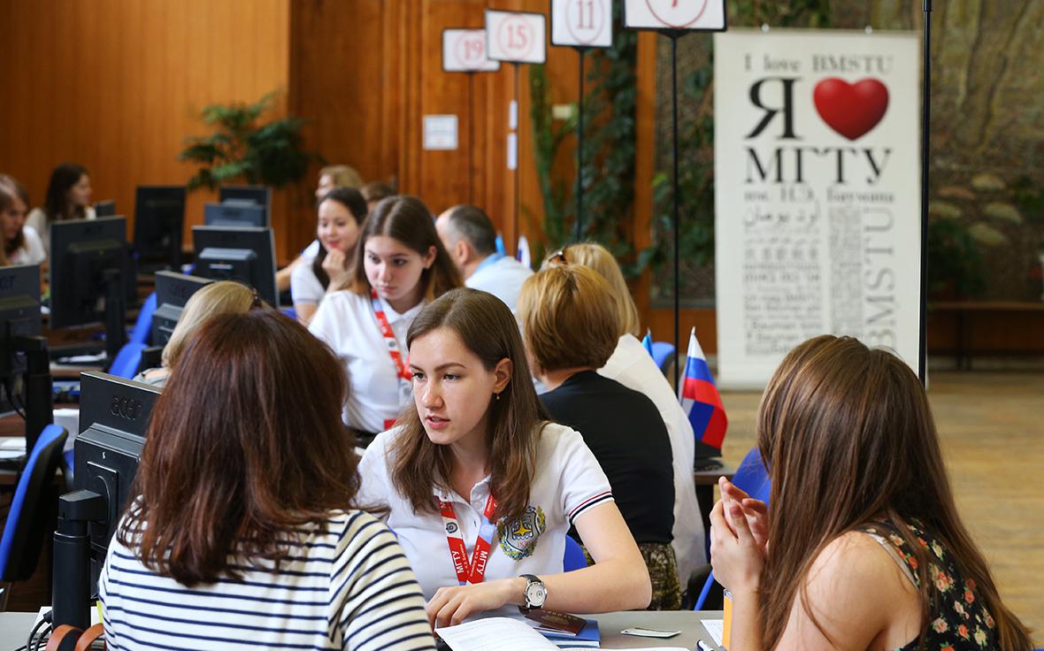 МГТУ им. Баумана отказался от плана принимать абитуриентов по четырем ЕГЭ