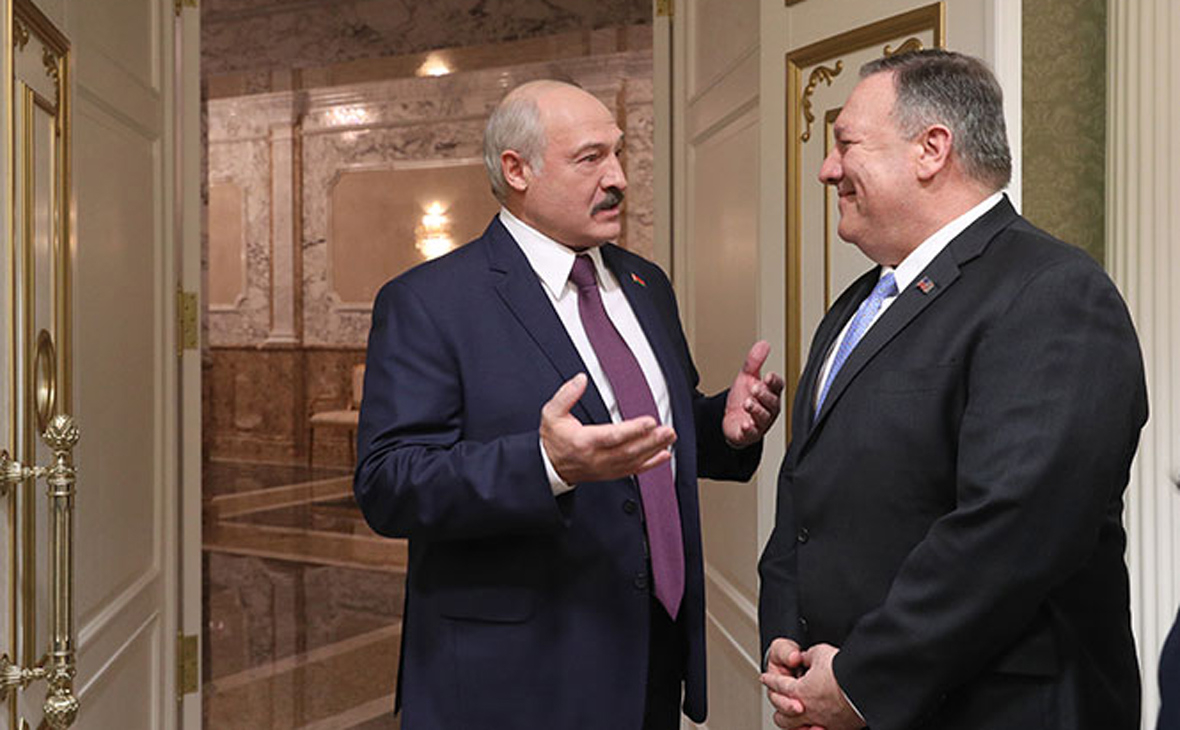 Александр Лукашенко (слева) и Майкл Помпео
