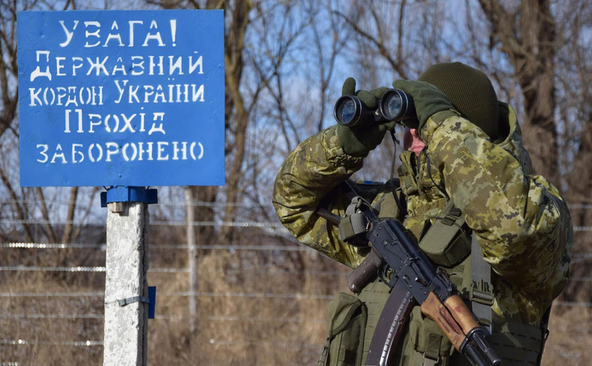 Украина ввела ограничения на границах с Россией, Белоруссией и Донбассом"/>













