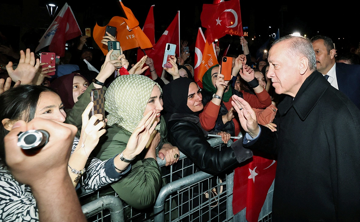 Murat Cetinmuhurdar / Reuters