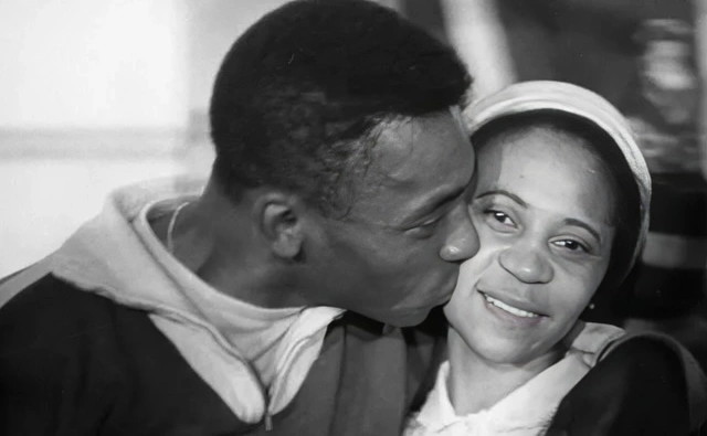 Соцсети Пеле