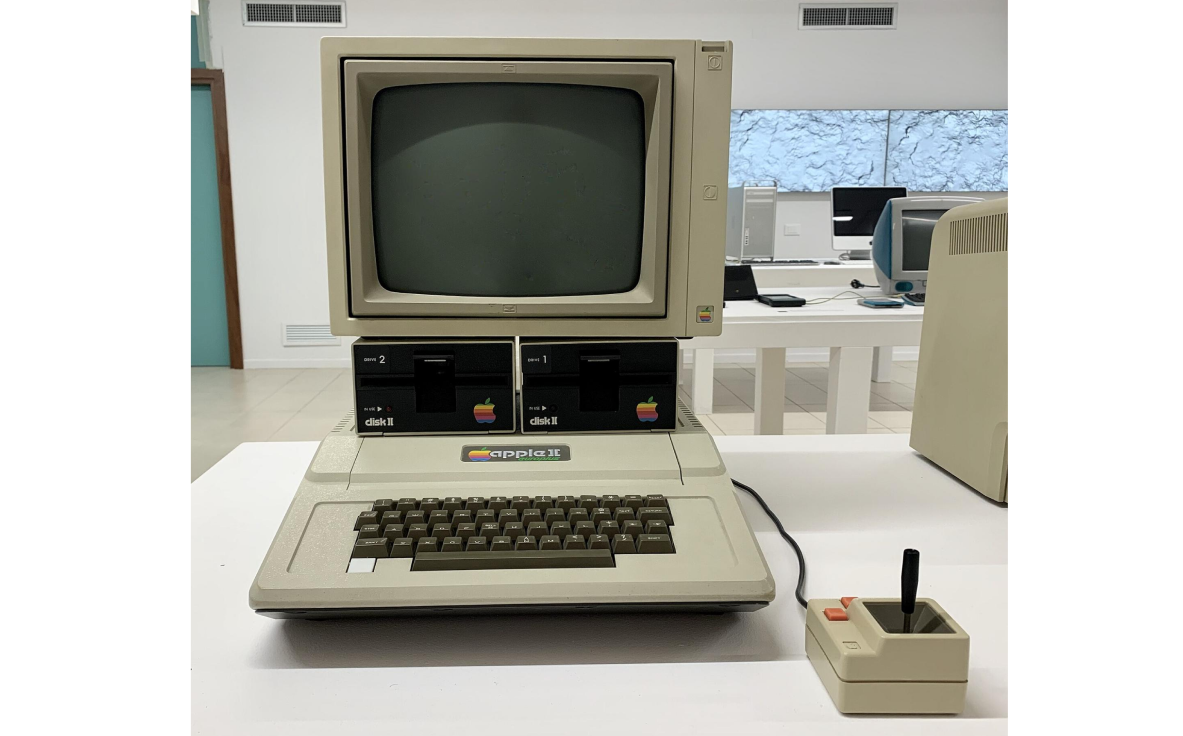 Компьютер Apple II

