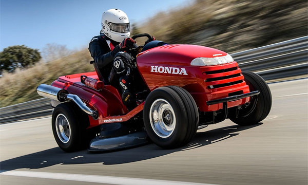 Honda создала самую быструю газонокосилку в мире