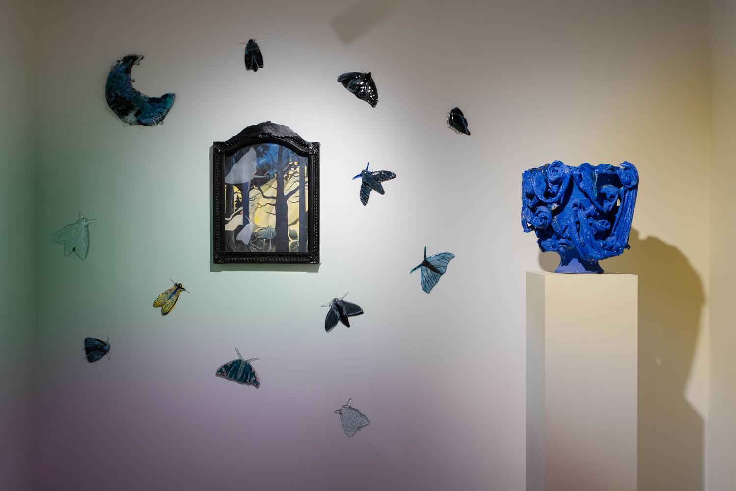 Стенд галереи Tōmo