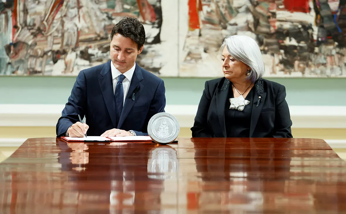 Blair Gable / Reuters