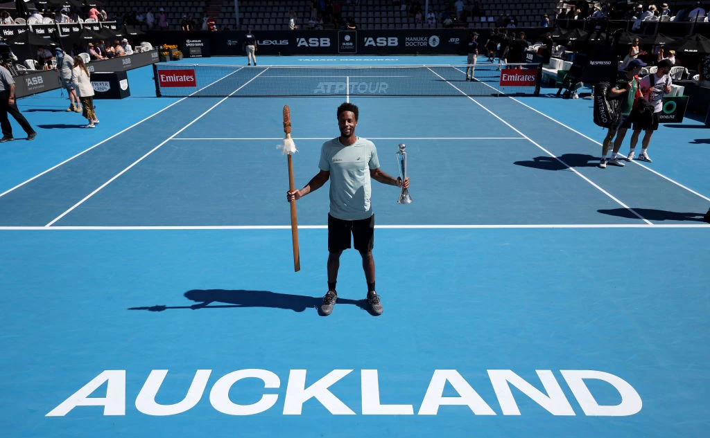 Phil Walter / Getty Images