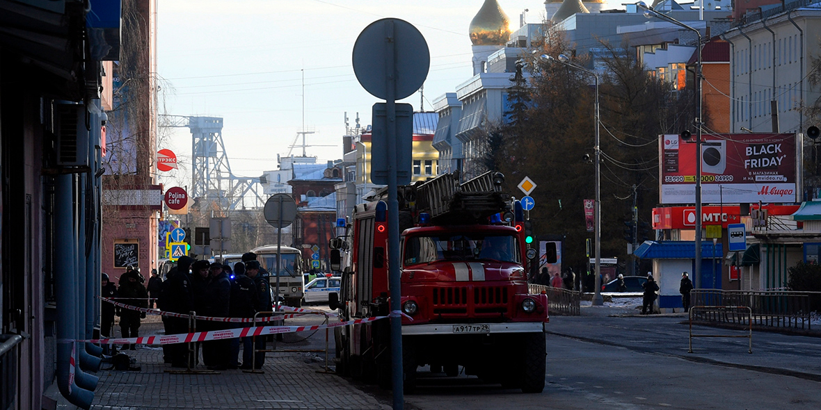 СК признал терактом взрыв в управлении ФСБ в Архангельске