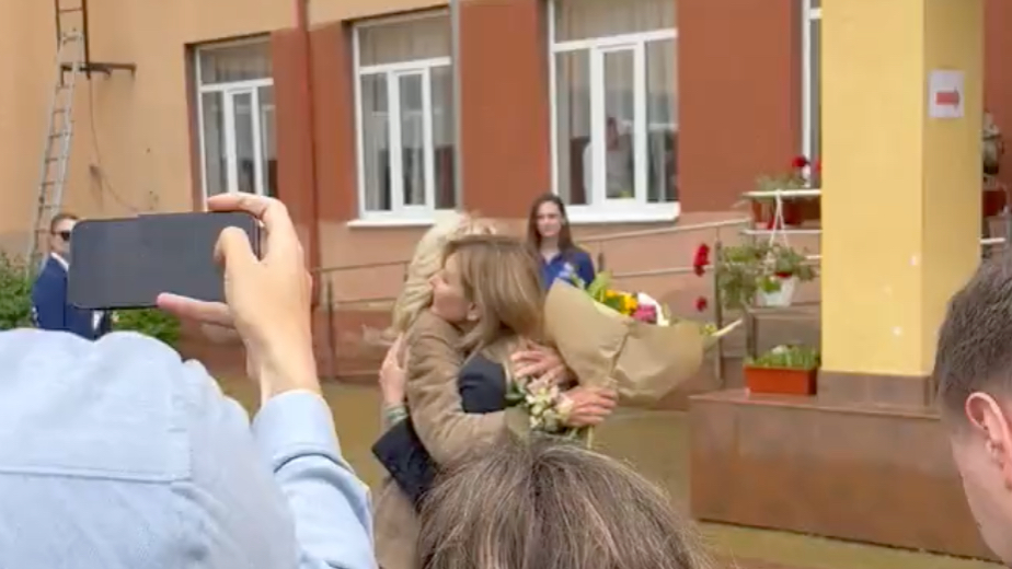 Джилл Байден совершила «неожиданный» визит на Украину