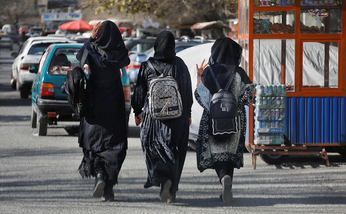 Иран предложил помочь афганским женщинам c образованием"/>














