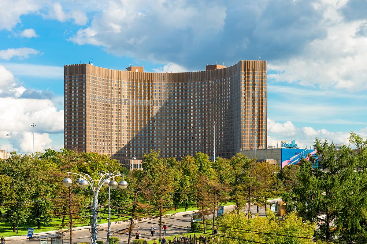Гостиница &laquo;Космос&raquo;