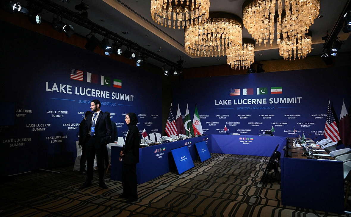Fabrice Coffrini / Reuters