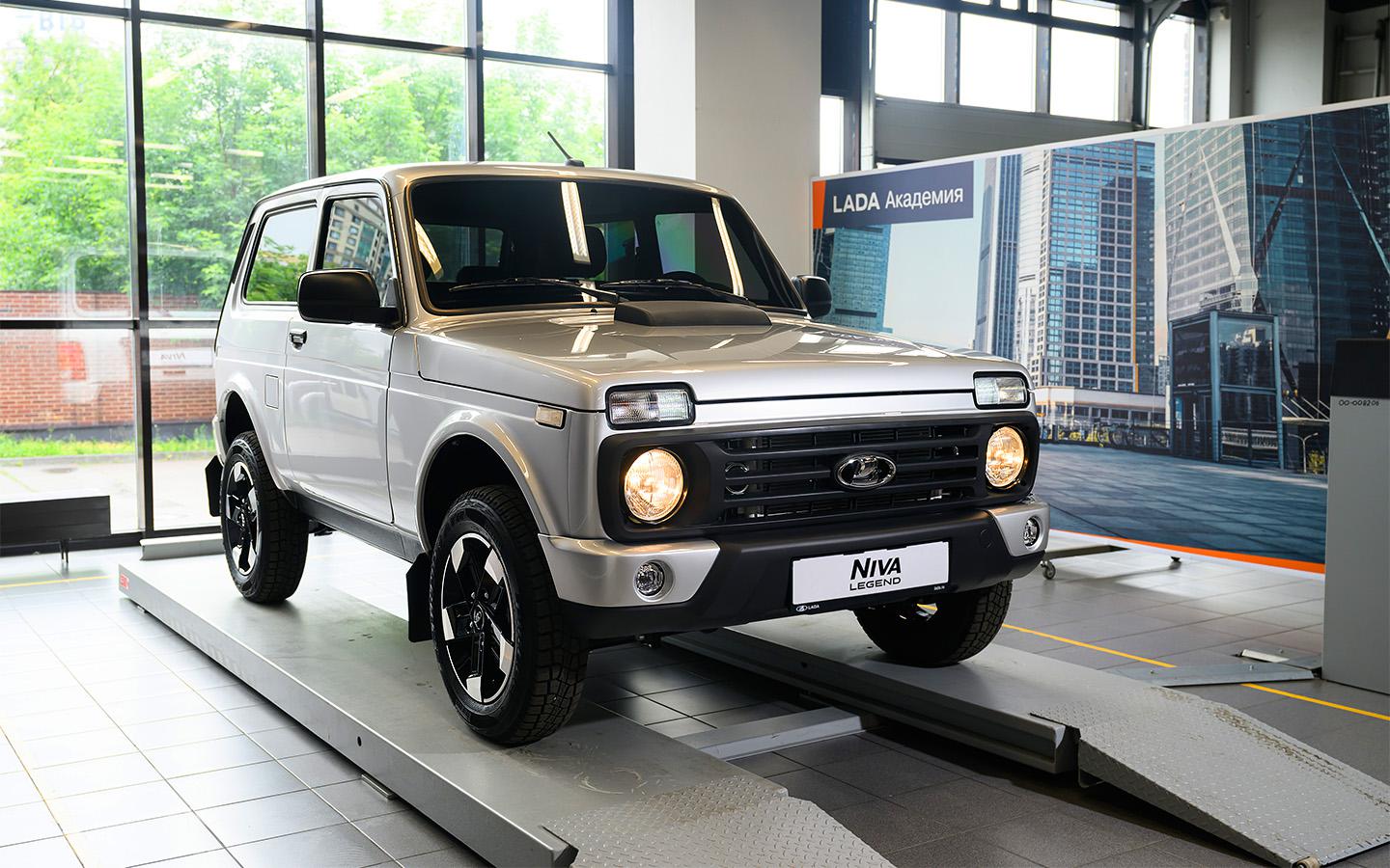 Lada Niva Legend