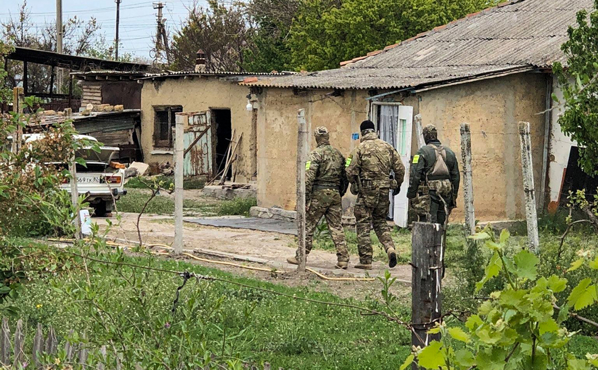 ФСБ заявила о ликвидации в ходе боя вооруженного мужчины под Симферополем