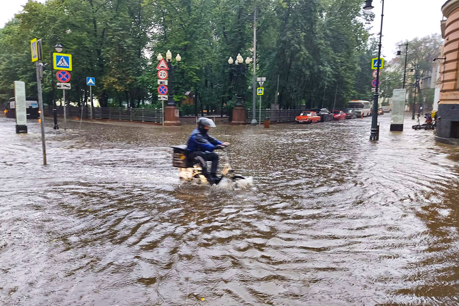 Вчерашний потоп в москве фото