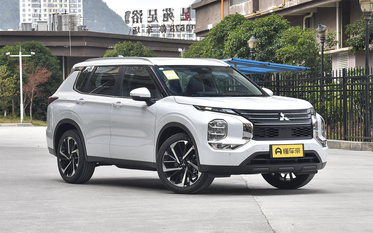 Mitsubishi Xpander Cross