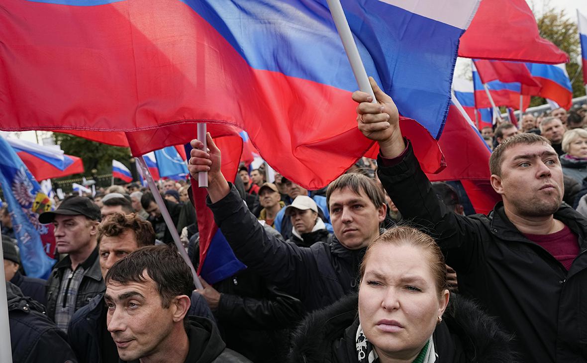 Власти запланировали митинг на Красной площади по итогам референдумов