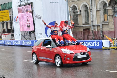 В Москве показали свой класс звезды "Формулы 1"