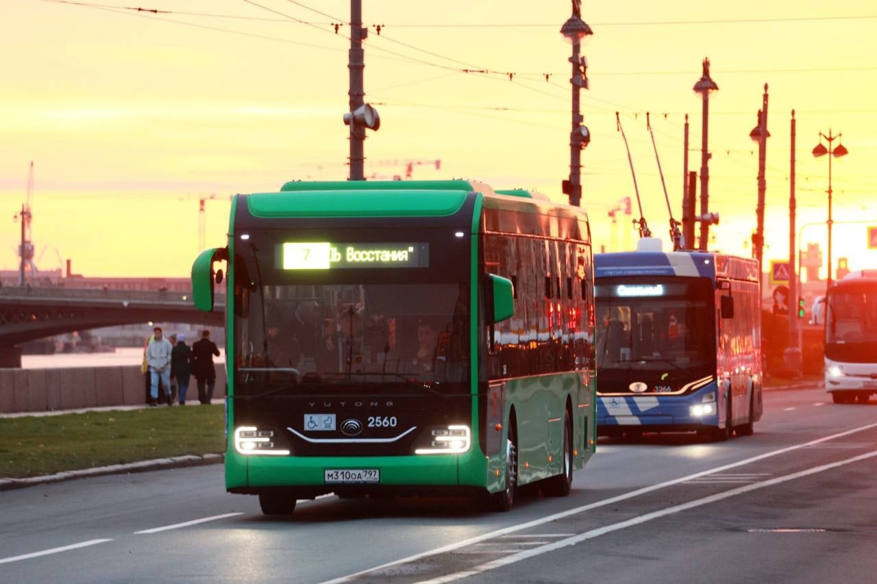Испытания электробуса производства китайской компании Yutong в Петербурге