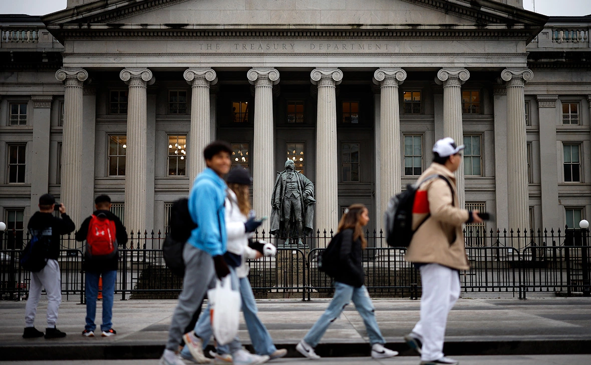 Chip Somodevilla / Getty Images