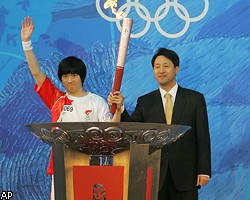 Северная Корея встречает олимпийский огонь