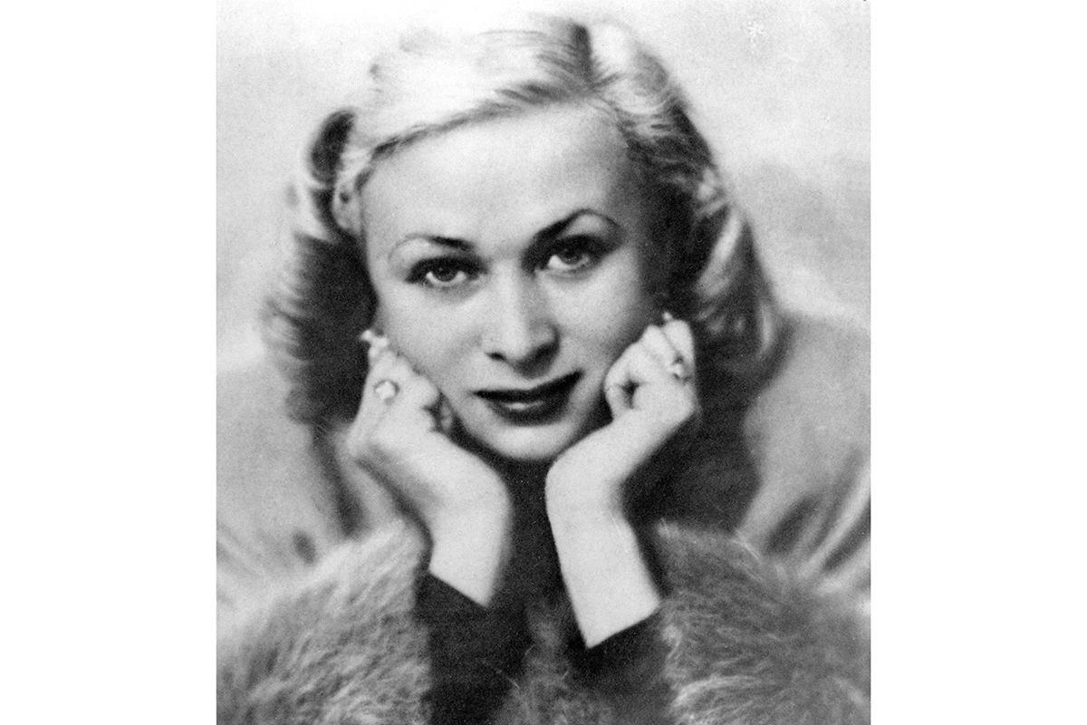 Валентина Серова