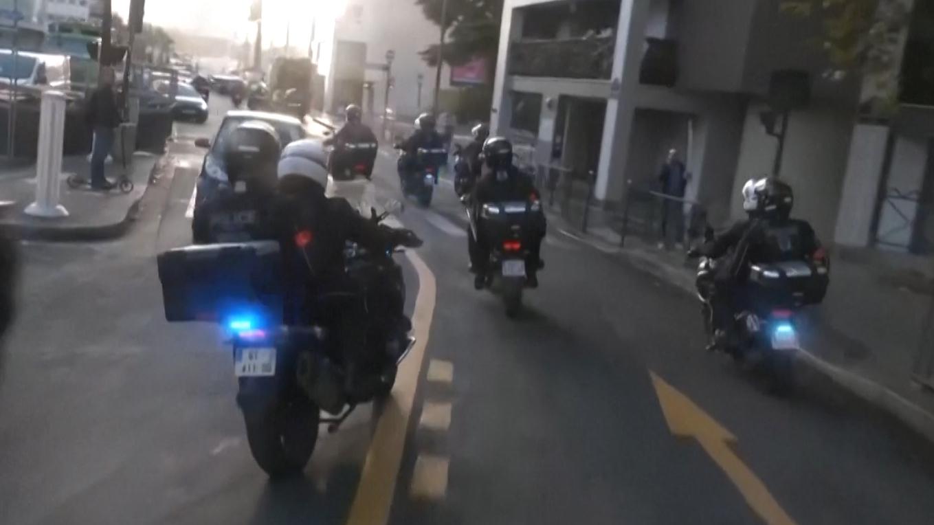 Мимо Эйфелевой башни: как Николя Саркози приехал с кортежем в тюрьму