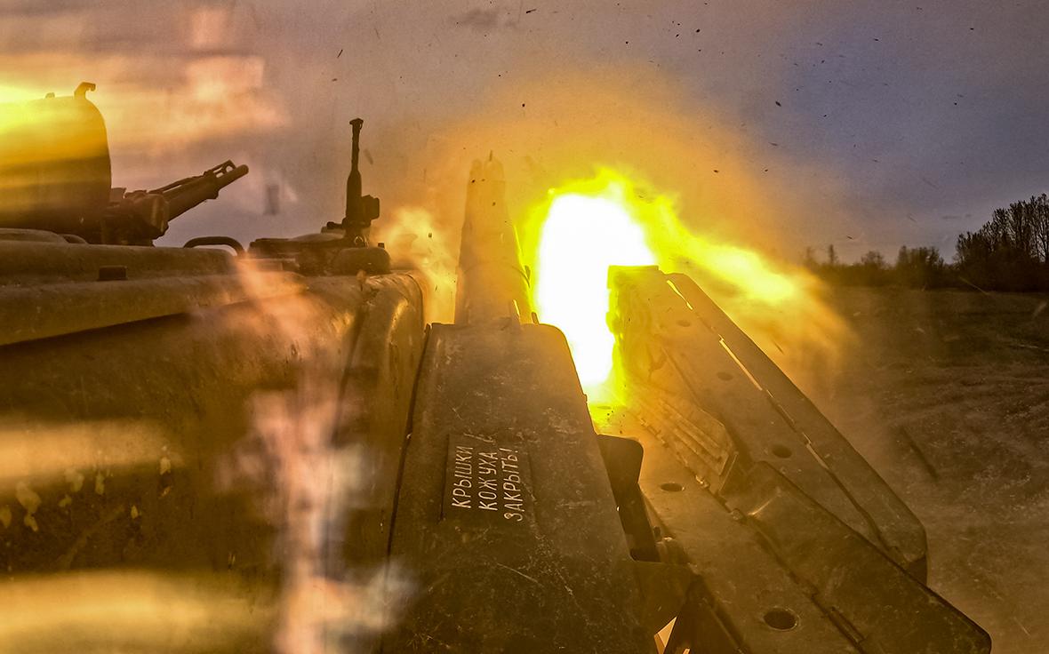 Силы ПВО сбили третий летевший на Москву беспилотник