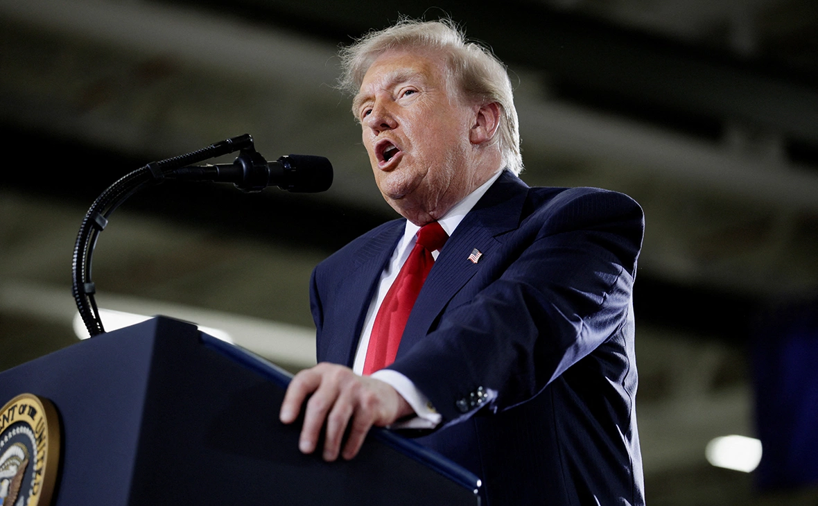Evan Vucci / Reuters