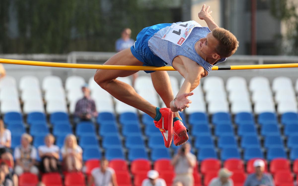 Одного из лучших прыгунов в высоту России дисквалифицировали за допинг