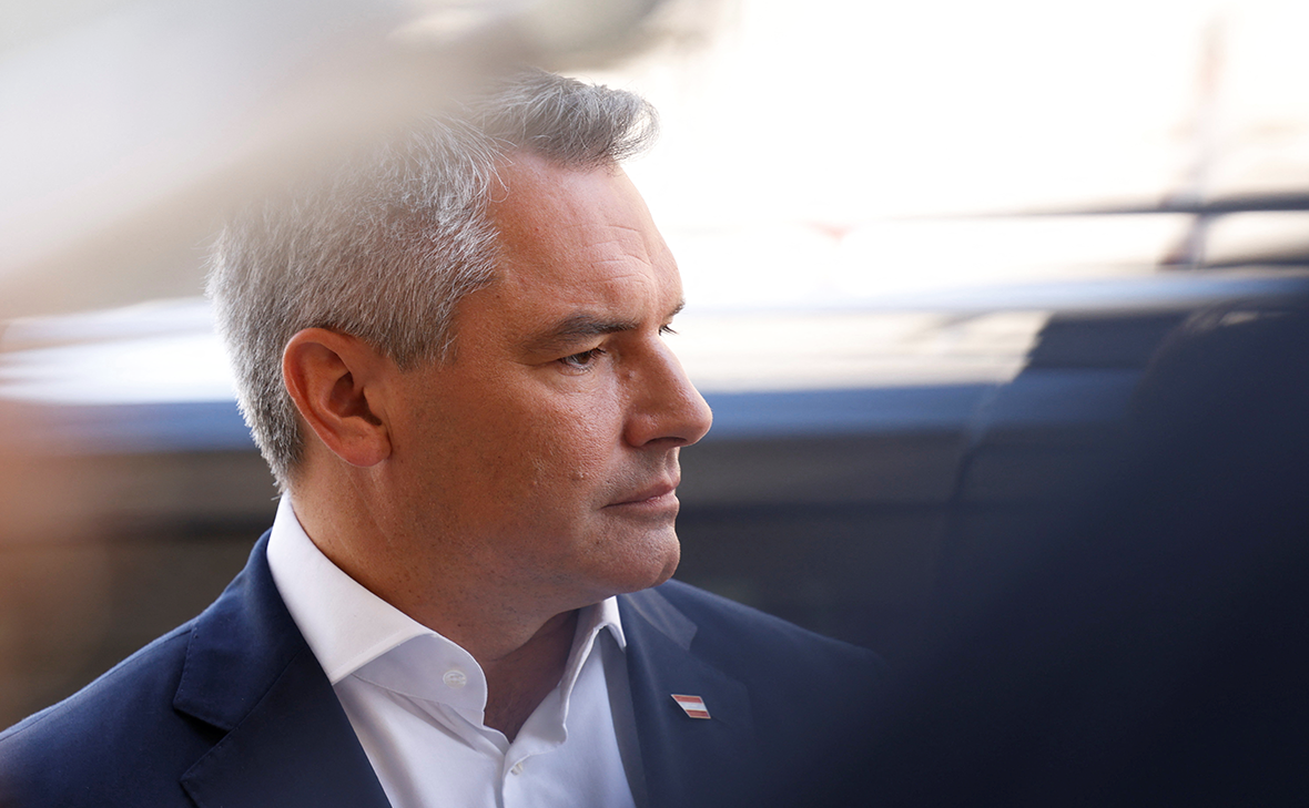 Leonhard Foeger / Reuters