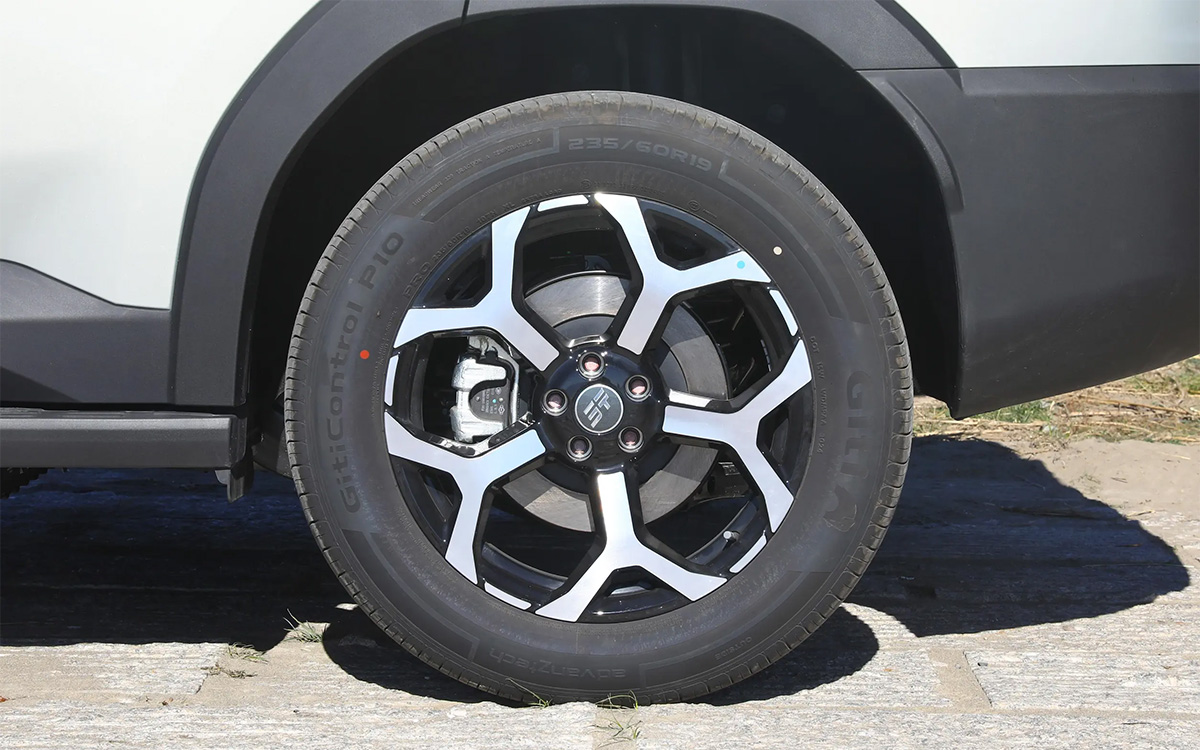 Jetour T1