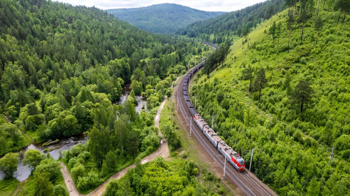 РЖД перевезли через погранпереходы с КНР 24 млн т грузов за январь—июль