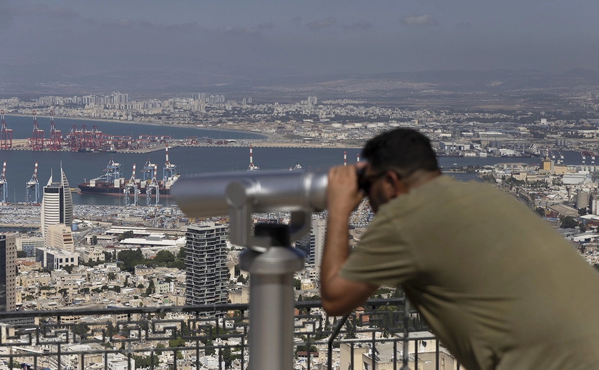 Amir Levy / Getty Images