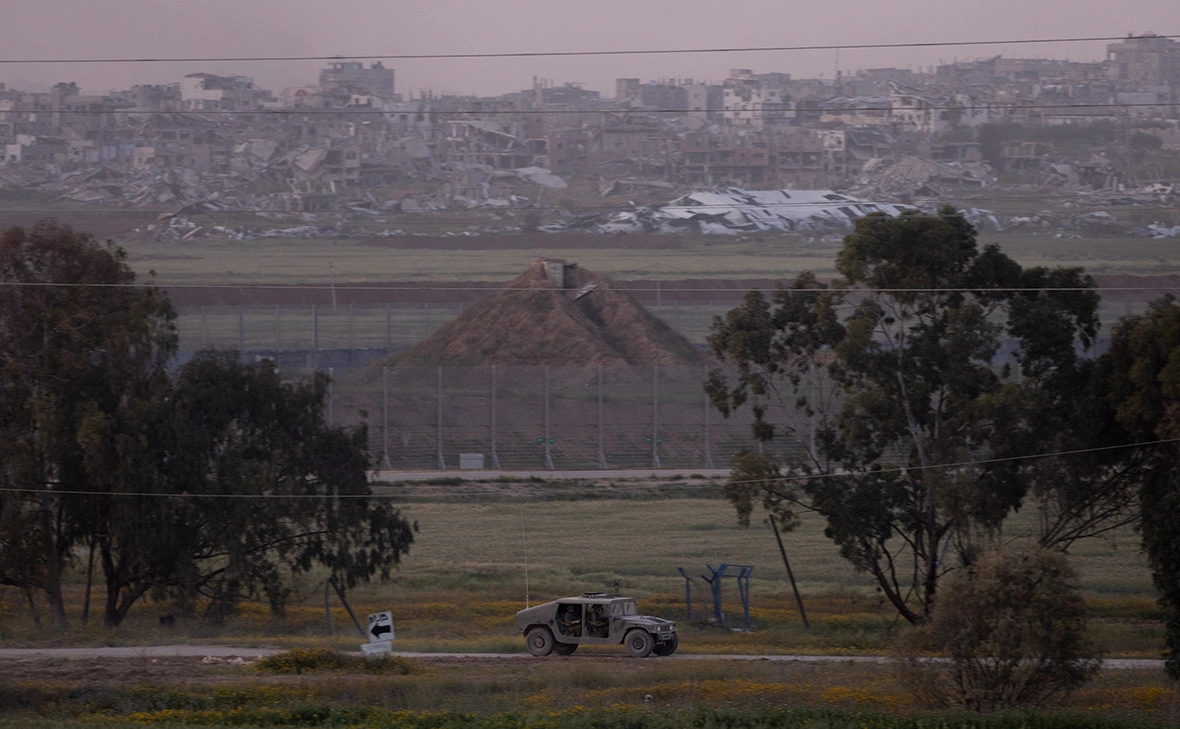 Amir Levy / Getty Images