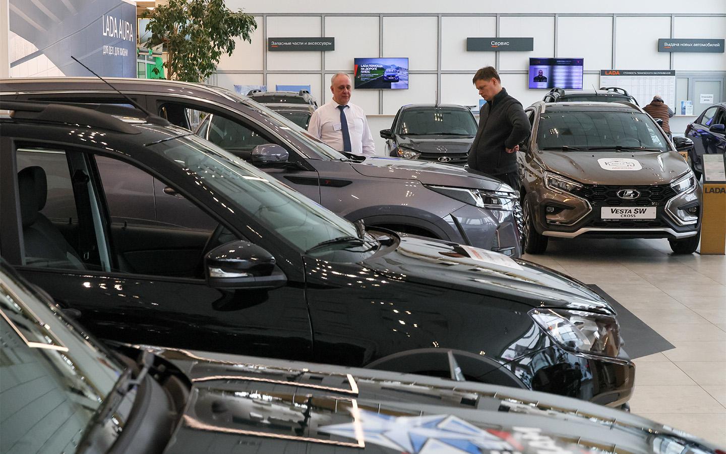 Снижение ключевой ставки не снизит цены на машины. Эксперты все объяснили