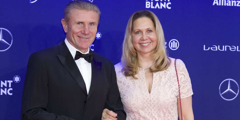 Старший вице-президент Международной ассоциации легкоатлетических федераций (IAAF) Сергей Бубка с женой