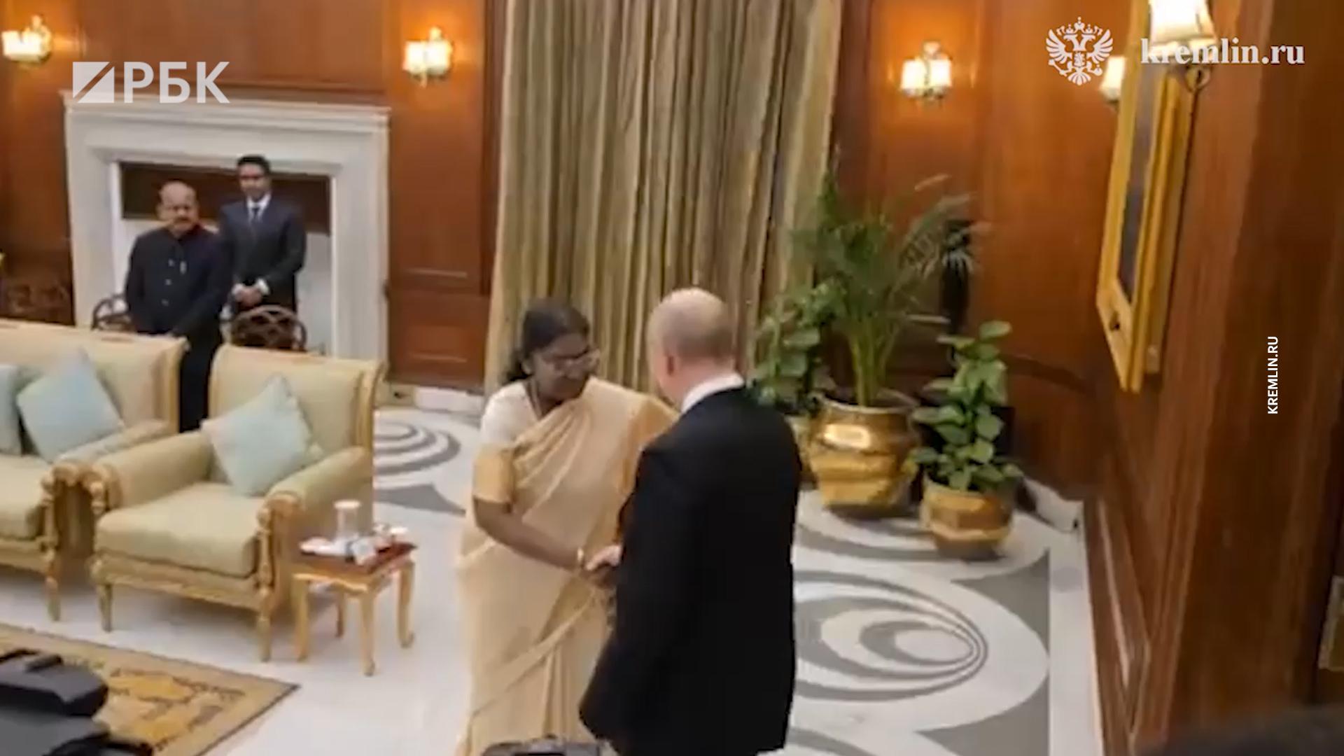 Путин начал встречу с президентом Индии