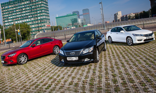 Сказка о трех желаниях: Accord и Mazda6 против Camry