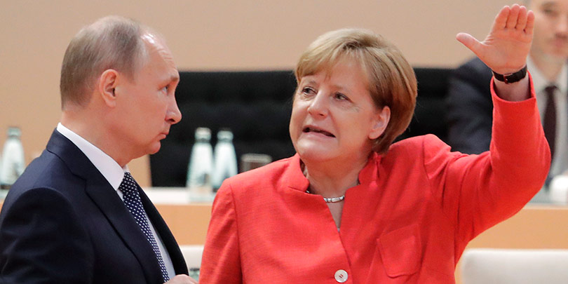 Путин прислушался к советам Меркель о размещении миротворцев в Донбассе