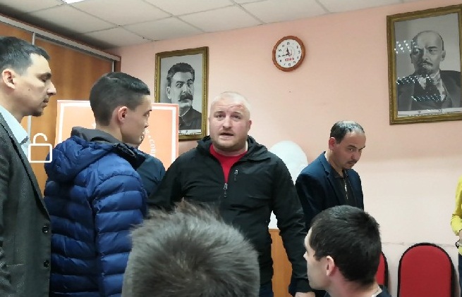 В Казани на пресс-конференции КПРФ произошла потасовка