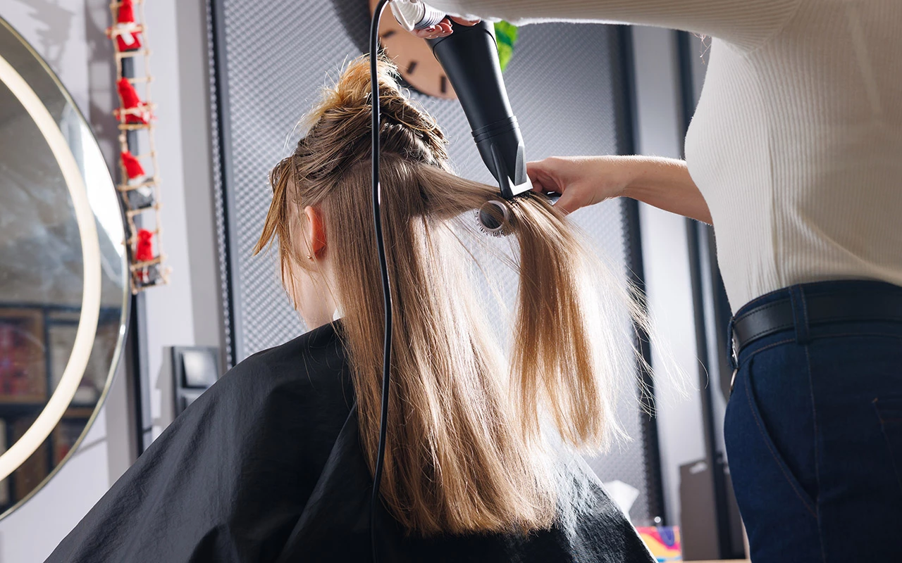 Сколько стоит открыть салон красоты? Это долгий и дорогостоящий процесс, который требует от помещения и персонала соответствия еще более строгим нормам