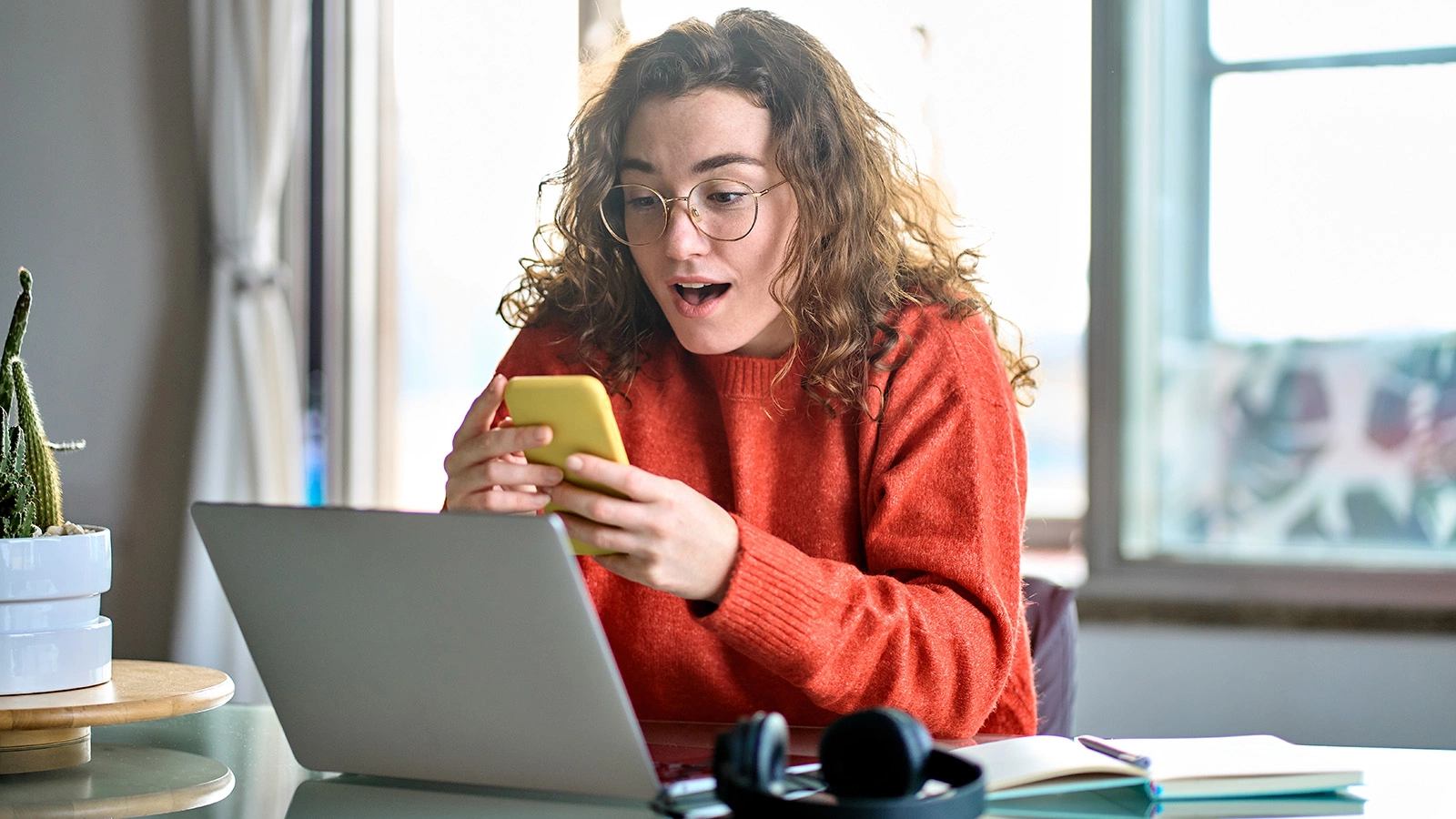 В чем опасность частого просмотра ИИ-роликов. Эксперт предупредила