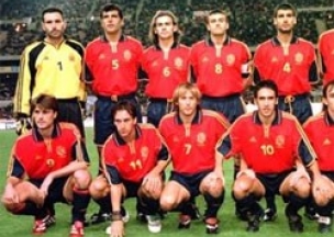 Состав сборной испаний по футболу 2000