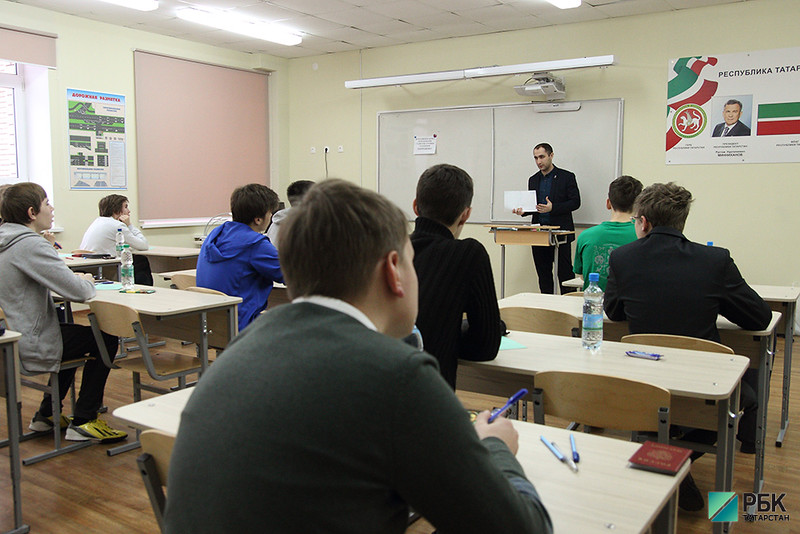 В Казани свыше 3,4 тыс. педагогов задержали зарплату