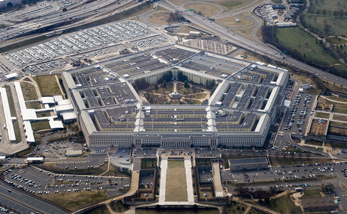 Joshua Roberts / Reuters