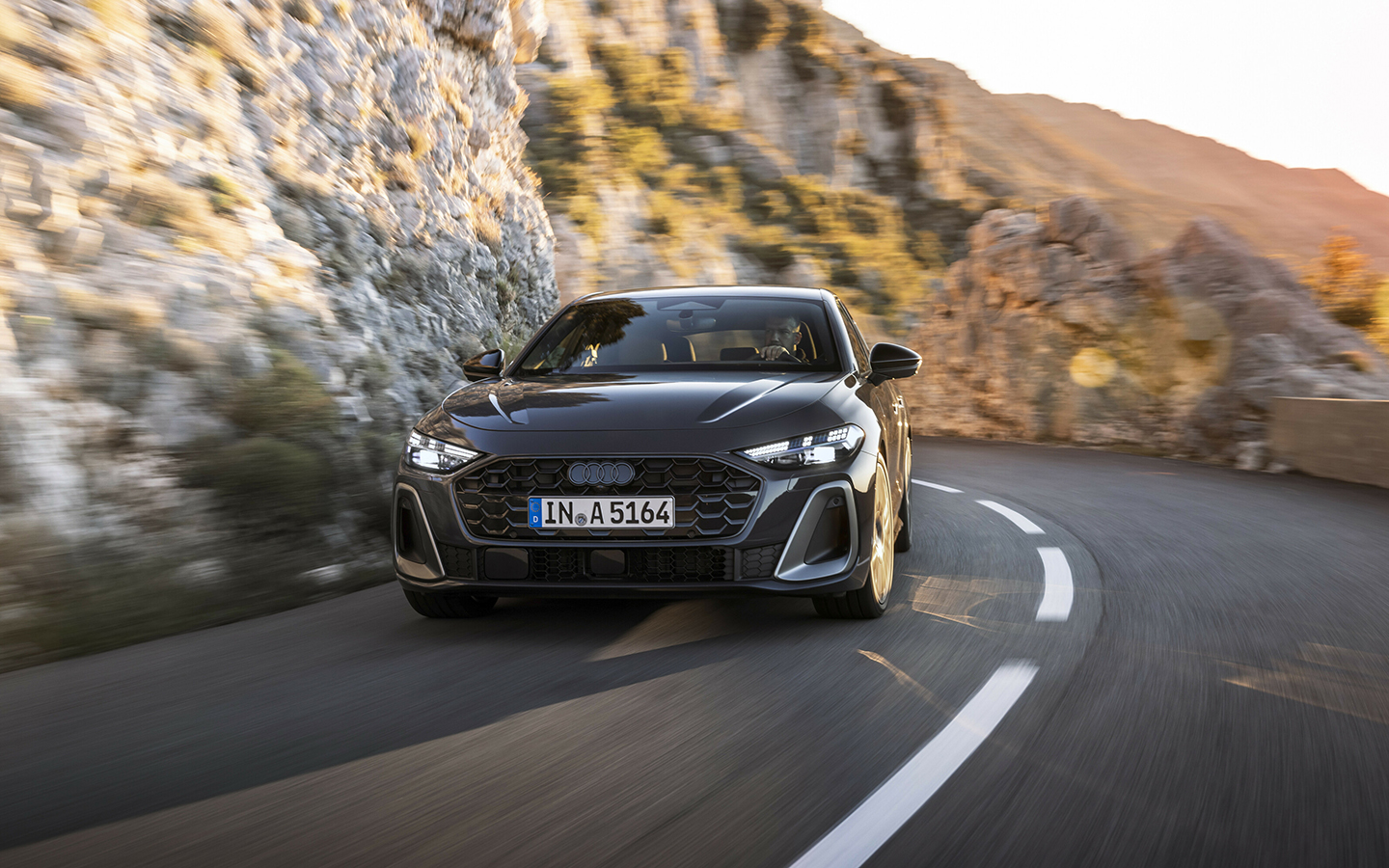 Audi предлагает адаптивные амортизаторы, подстраивающиеся под дорожные условия