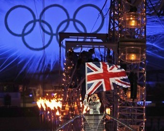 Лондонская Олимпиада завершилась под Фредди Меркьюри и Spice Girls