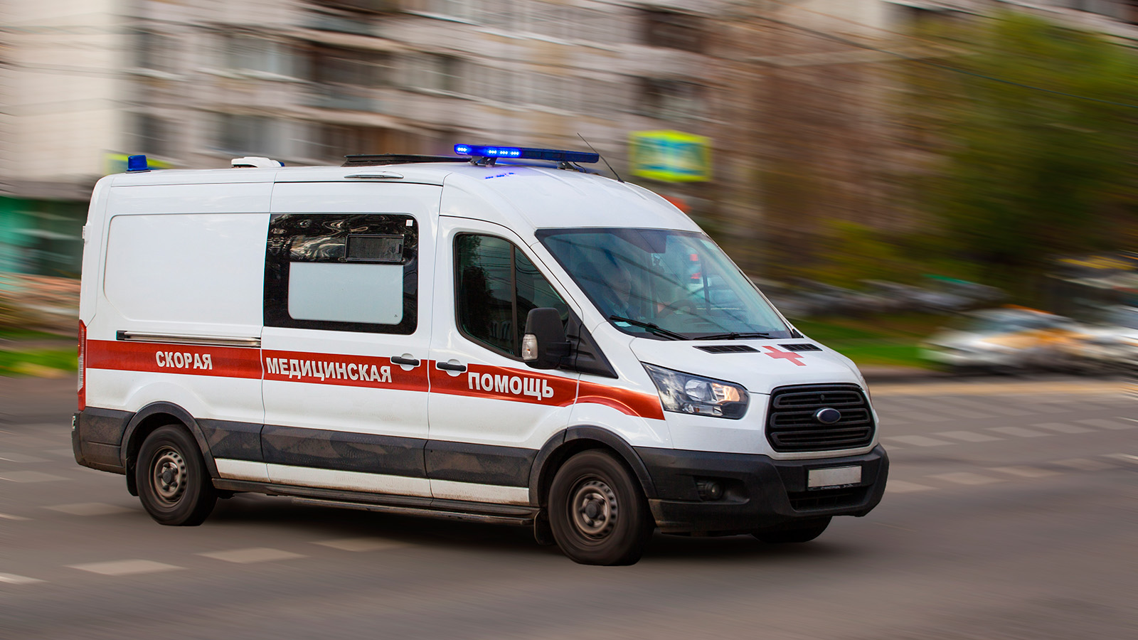 В Екатеринбурге 12 учеников попали в больницу с признаками отравления