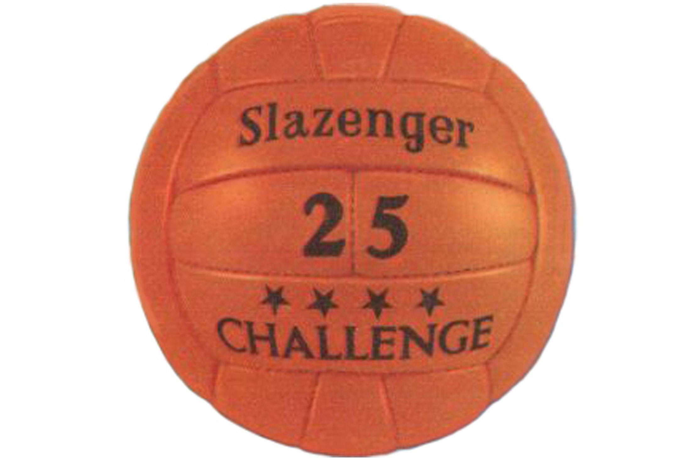Для единственного в истории Великобритании чемпионата мира (1966) мяч изготовила местная экипировочная компания Slazenger. Challenge 4-Star был выбран в ходе слепого теста. В финале использовалась оранжевая версия вместо привычной коричневой.

Slazenger впоследствии ушла из футбола и сконцентрировалась на теннисе, криките и других национальных видах спорта. Компания является рекордсменом по самому длительному спонсорству в спорте: является партнером Уимблдонского турнира с 1902 года.

Challenge 4-Star &mdash; последний мяч, который не был изготовлен Adidas.