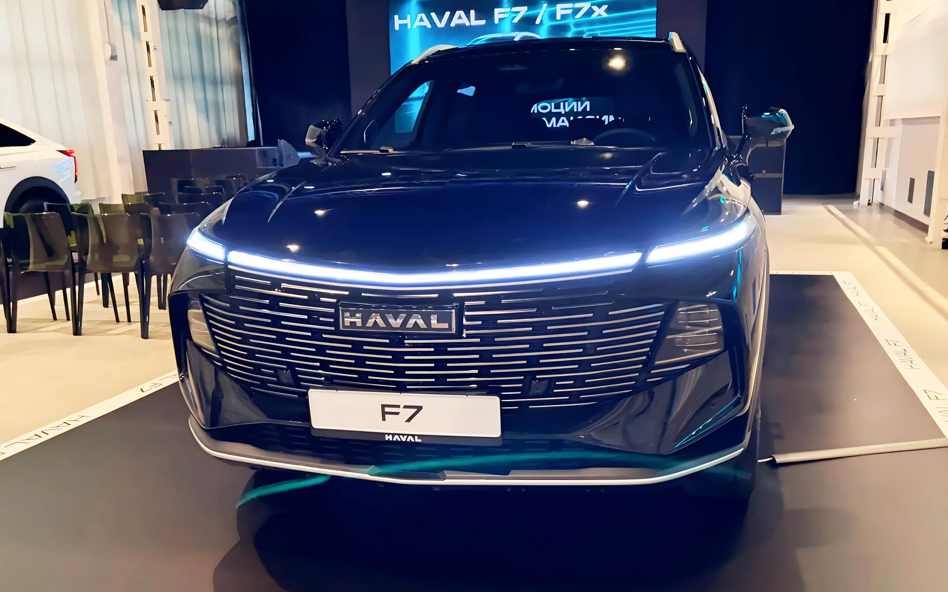 Знакомство с новыми Haval F7 и F7x. Они мощнее и с умной электроникой